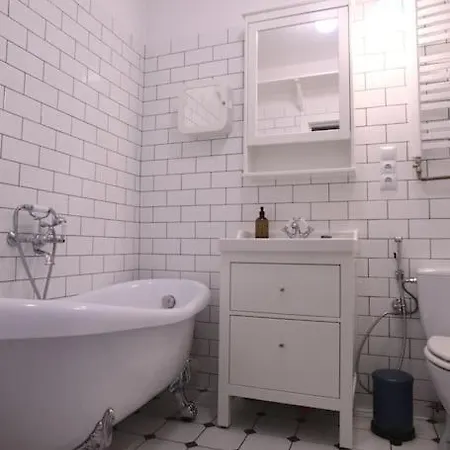 Przy Ulicy Sw. Anny W Nikiszowcu Apartament *